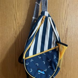 Kavu blue, white, and yellow purse. Barely used, like new condition.